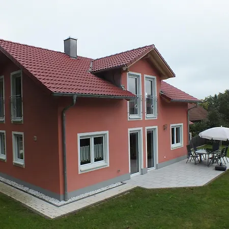 度假居 Ferienhaus Am Waldrand 贝兴