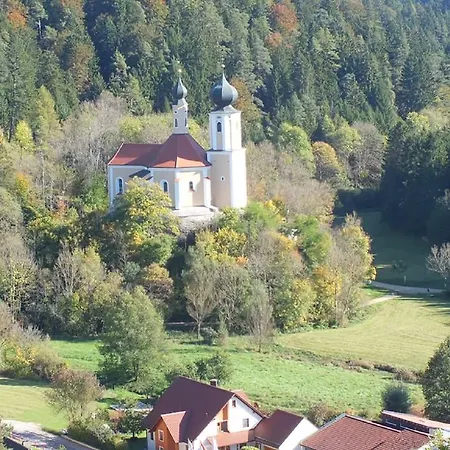 Ferienhaus Am Waldrand 度假居 *